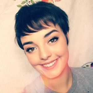 Meet your Posher, Abigail